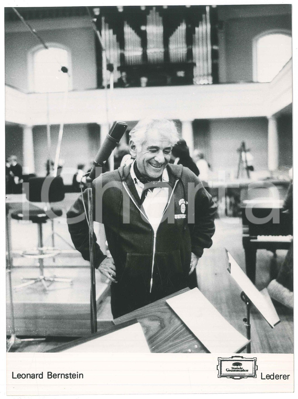 1980 ca MUSICA CLASSICA Leonard BERNSTEIN Photo DEUTSCHE GRAMMOPHON 17x24 cm Fotografia d'epoca.EDITORE: Deutsche Grammophon GOOD/buono  Formato: 17x24 cm originale e autentica 1