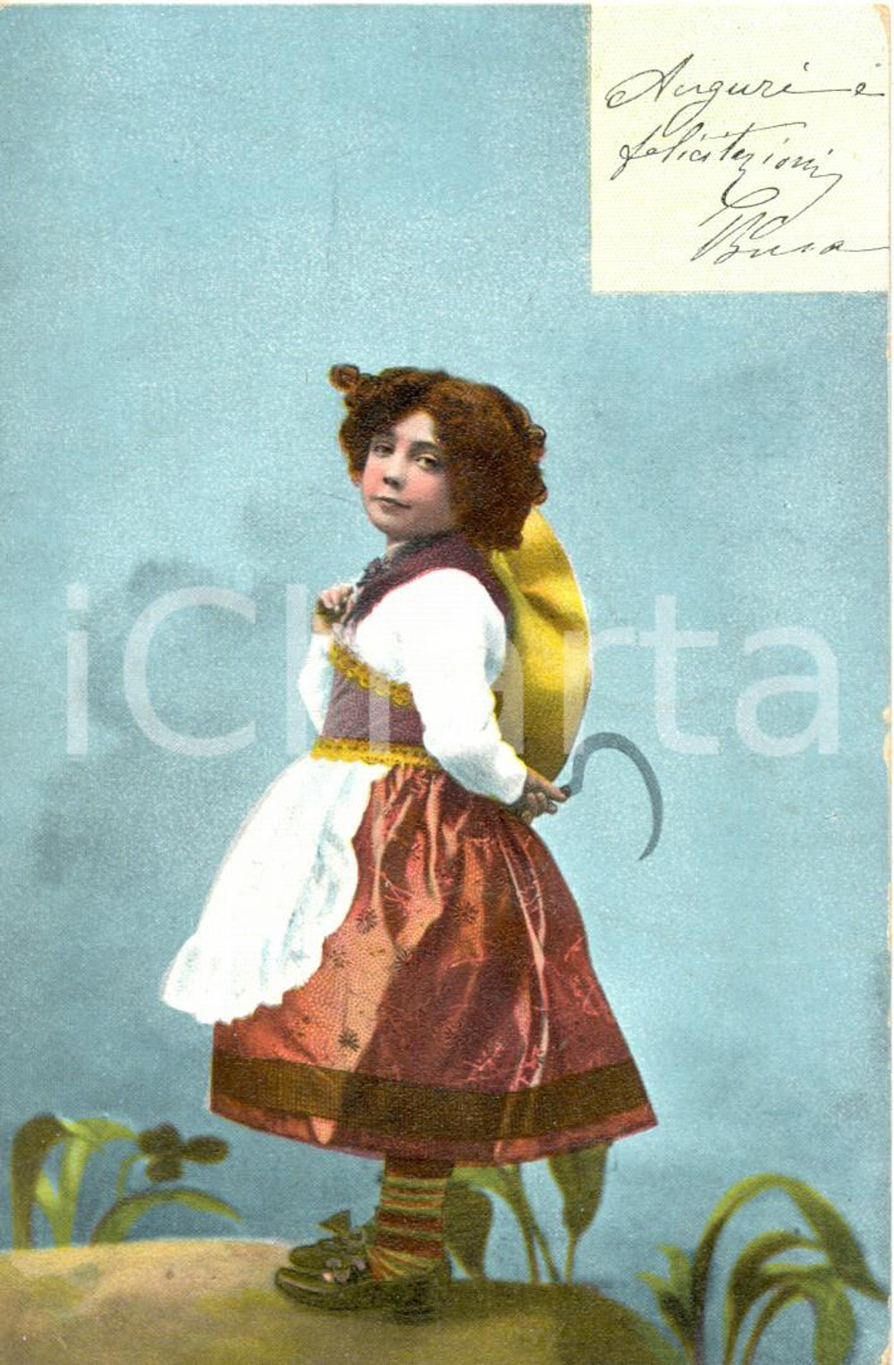 Cartolina originale da collezione 1903 BELLAGIO (CO) Piccola contadina in costume ticinese con falcetto *FP VG 1
