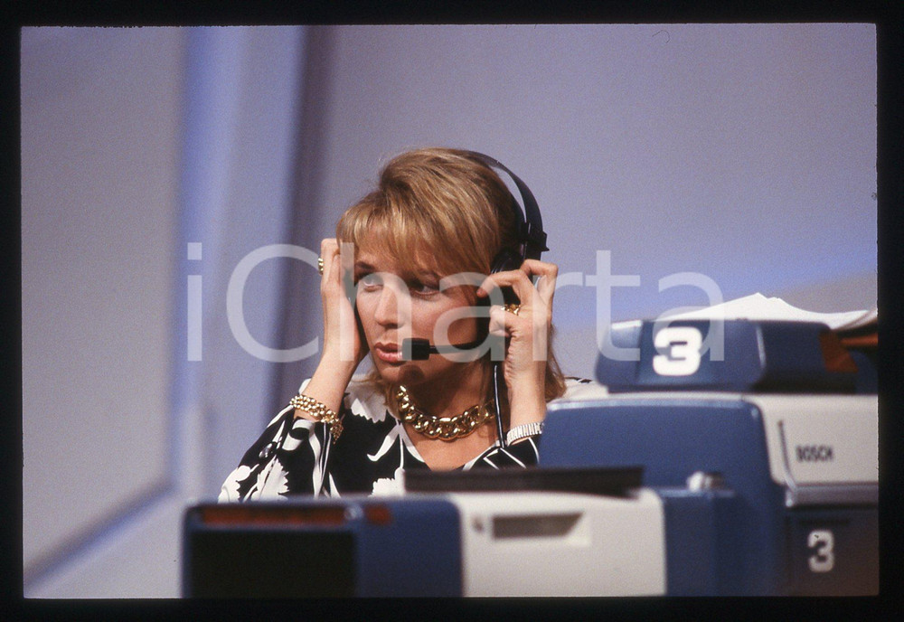35mm vintage slide* 1987 ODEON TV Roberta TERMALI a FORZA ITALIA - Backstage (2)