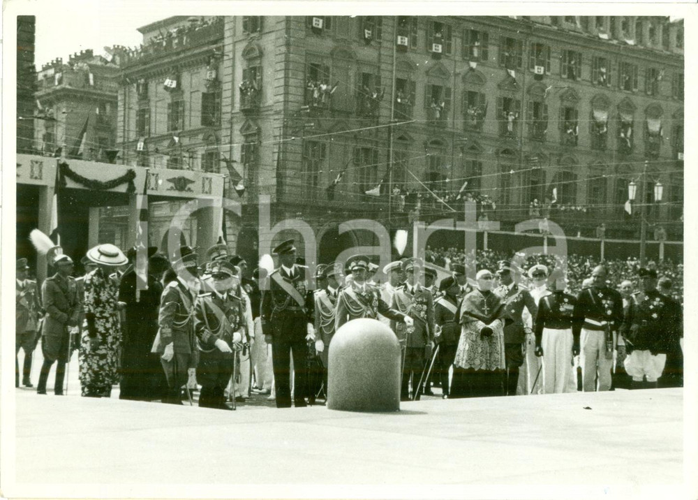 Fotografia d epoca originale 1937 TORINO Vittorio Emanuele III inaugura monumento DUCA D AOSTA Fotografia 1