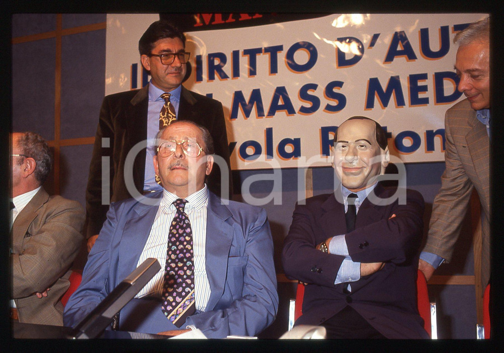 35mm vintage slide* 1992 SAINT VINCENT Domenico MODUGNO a tavola rotonda SNAC 6