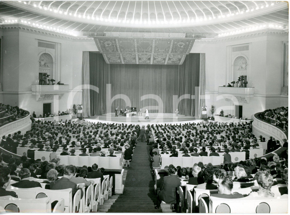 1961 VARSAVIA Sala Kongresowa - Azienda MONTECATINI presenta le nuove tecnofibre