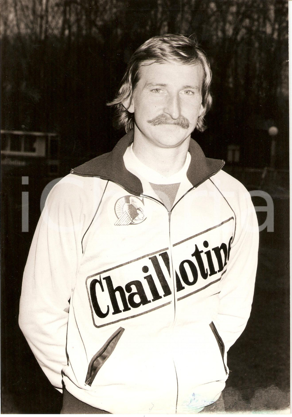 Fotografia d epoca originale 1981 AJ AUXERRE Calcio FRANCIA Andrzej SZARMACH Ritratto CHAILLOTINE Fotografia 1