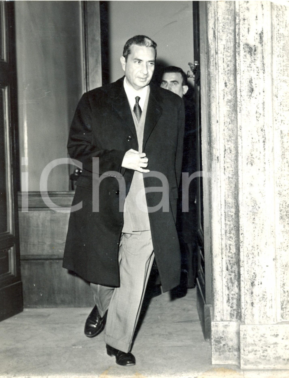 Fotografia d epoca originale 1963 ROMA PALAZZO CHIGI  Aldo MORO esce dal Consiglio dei Ministri Foto 1
