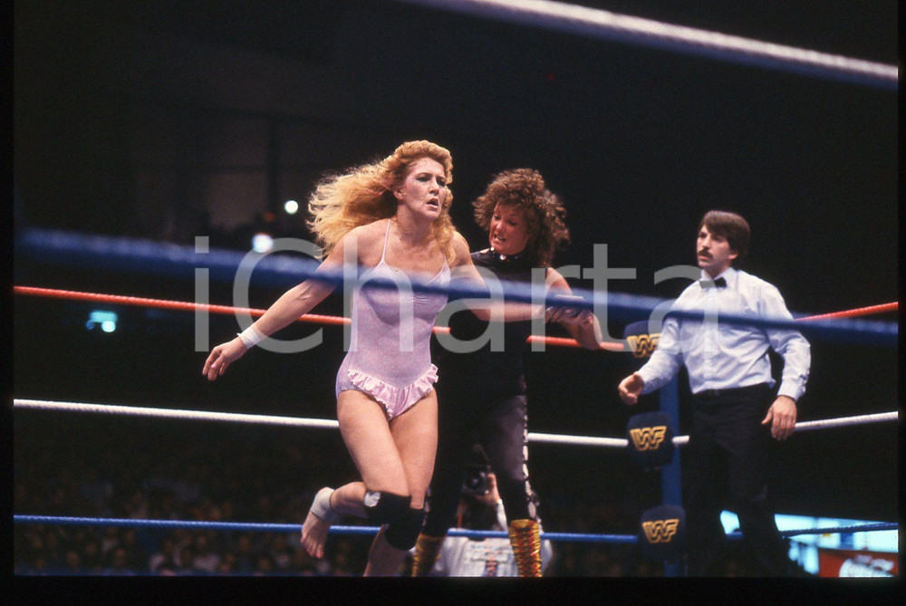 Fotografia d epoca originale 35mm vintage slide 1987 MILANO  WWF Velvet MCINTYRE vs SENSATIONAL SHERRI 14 1