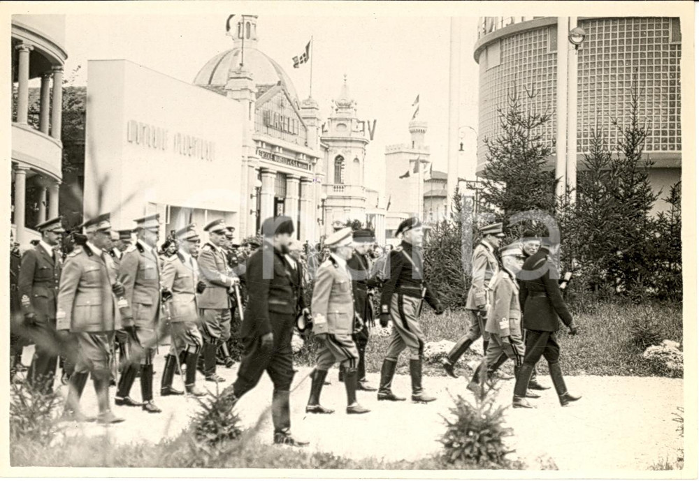 Fotografia d'epoca originale 1937 MILANO Visita di VITTORIO EMANUELE III alla Fiera 1