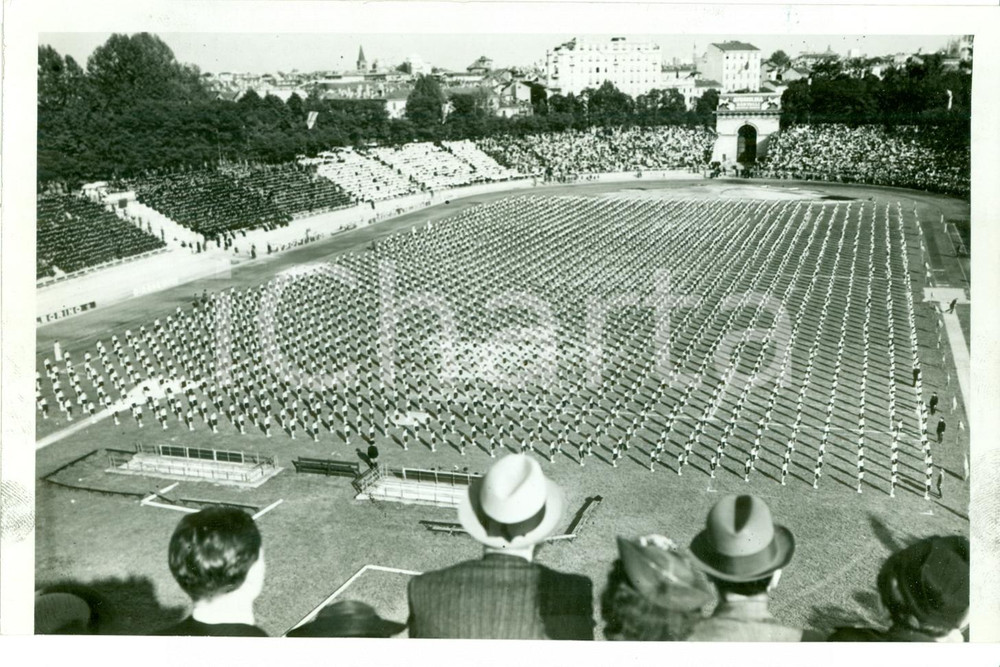 Fotografia d epoca originale 1939 MILANO Saggio ginnico GIL femminile all ARENA CIVICA Fotografia 1