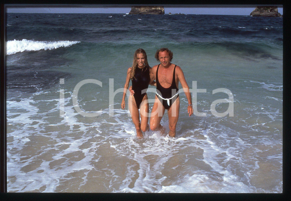 35mm vintage slide* 1987 GUADALUPA - Muriel DUBRULLE e Pierre RICHARD (3)