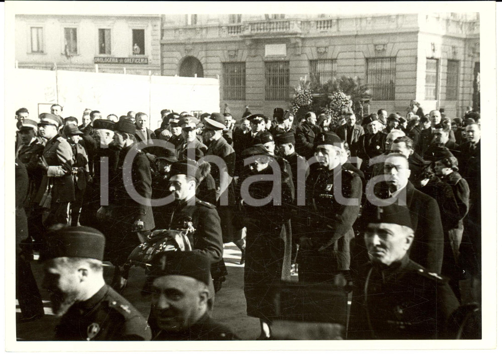 Fotografia d epoca originale 1938 MILANO Funerali solenni con esponenti del PNF Fotografia 18x13 cm 1