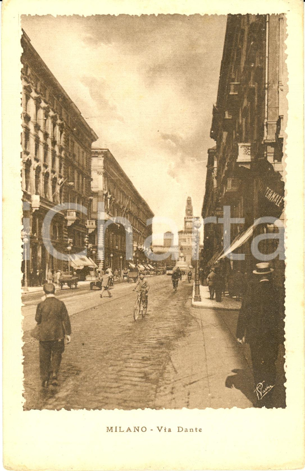 Cartolina originale da collezione 1930 ca MILANO Scorcio via DANTE con torre CASTELLO SFORZESCO * Cartolina FP NV 1