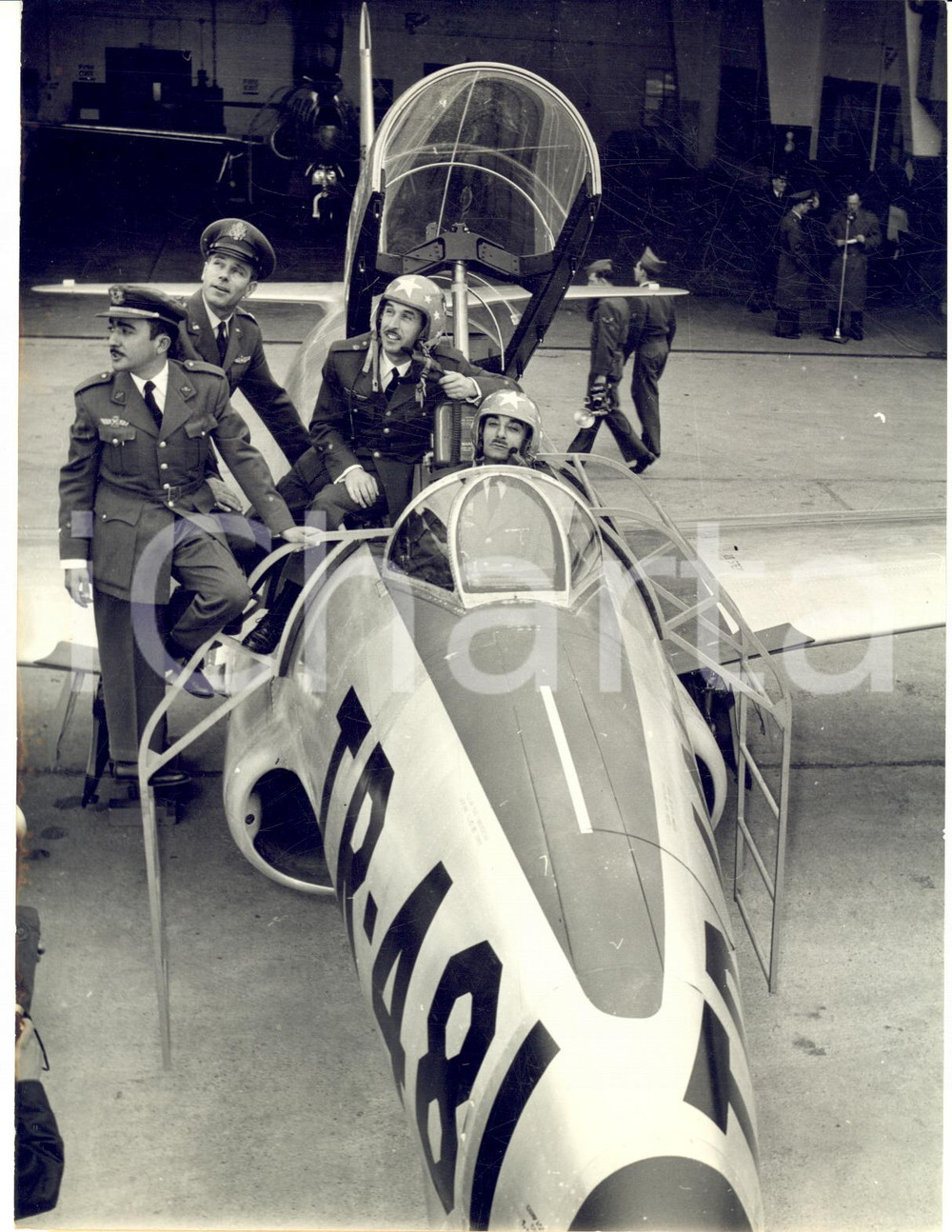 1954 MUNICH Spanish pilots at the American school in Muerstenfeldbruck *Photo