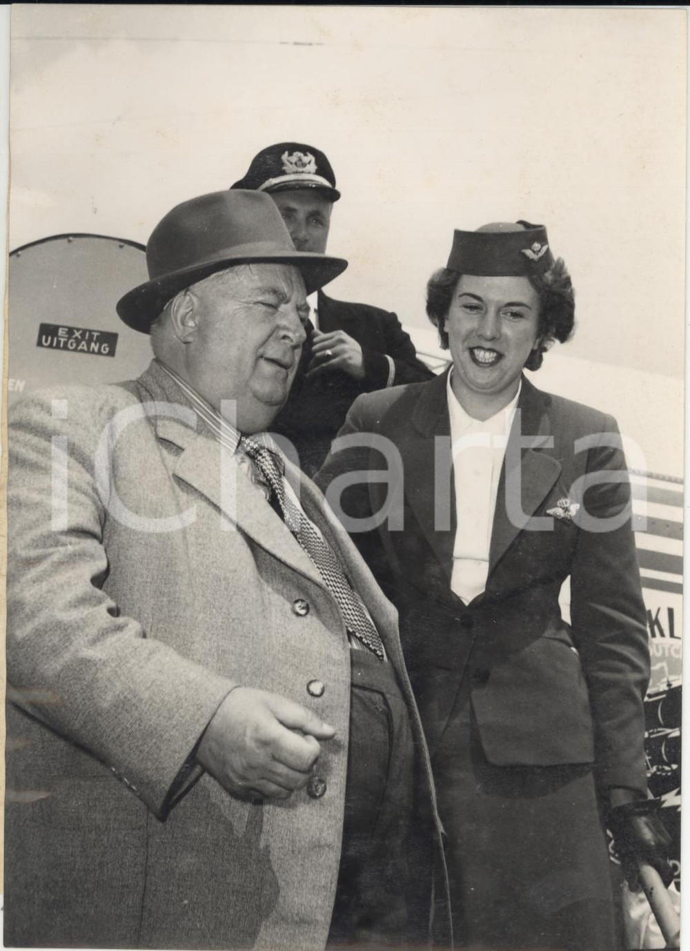 Fotografia d epoca originale 1954 G.P. D ITALIA Alfred NEUBAUER dirigente MERCEDESBENZ sbarca a Malpensa 1