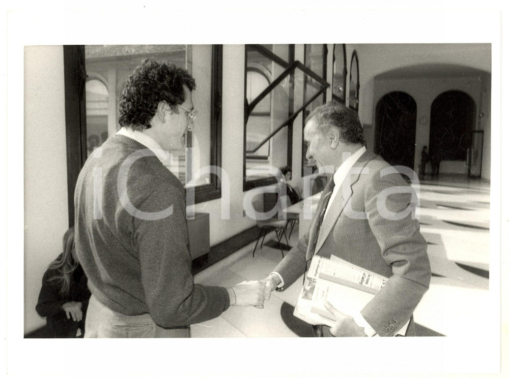 Fotografia d epoca originale 1986 MILANO Convegno POLITEIA  Enzo TORTORA con Bobo CRAXI Foto 24x18 cm 1