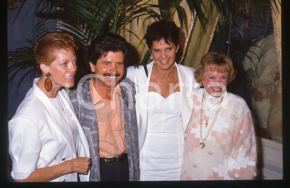 35mm vintage slide* 1988 CERNOBBIO Ali MacGRAW Samantha EGGAR June ALLYSON (3)