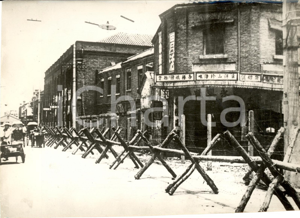 Fotografia d'epoca originale 1939 TIENTSIN Blocchi elettrificati - Tensione Giappone-Inghilterra Foto 1