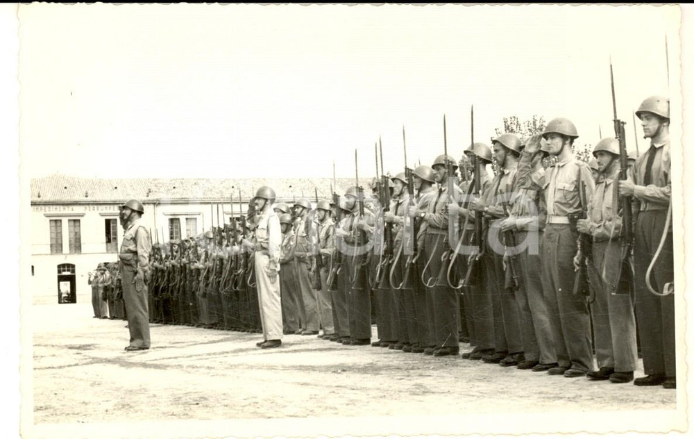 Fotografia d epoca originale 1947 MODENA Caserma Ottavo Campale  Cerimonia giuramento avieri  Foto 14x9 1
