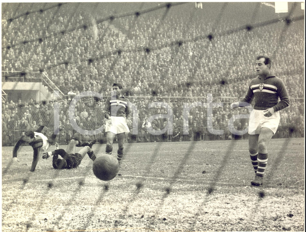 1960 MILANO CALCIO Milan-Sampdoria 4-0 - 2° goal di Giancarlo DANOVA *Foto 24x18