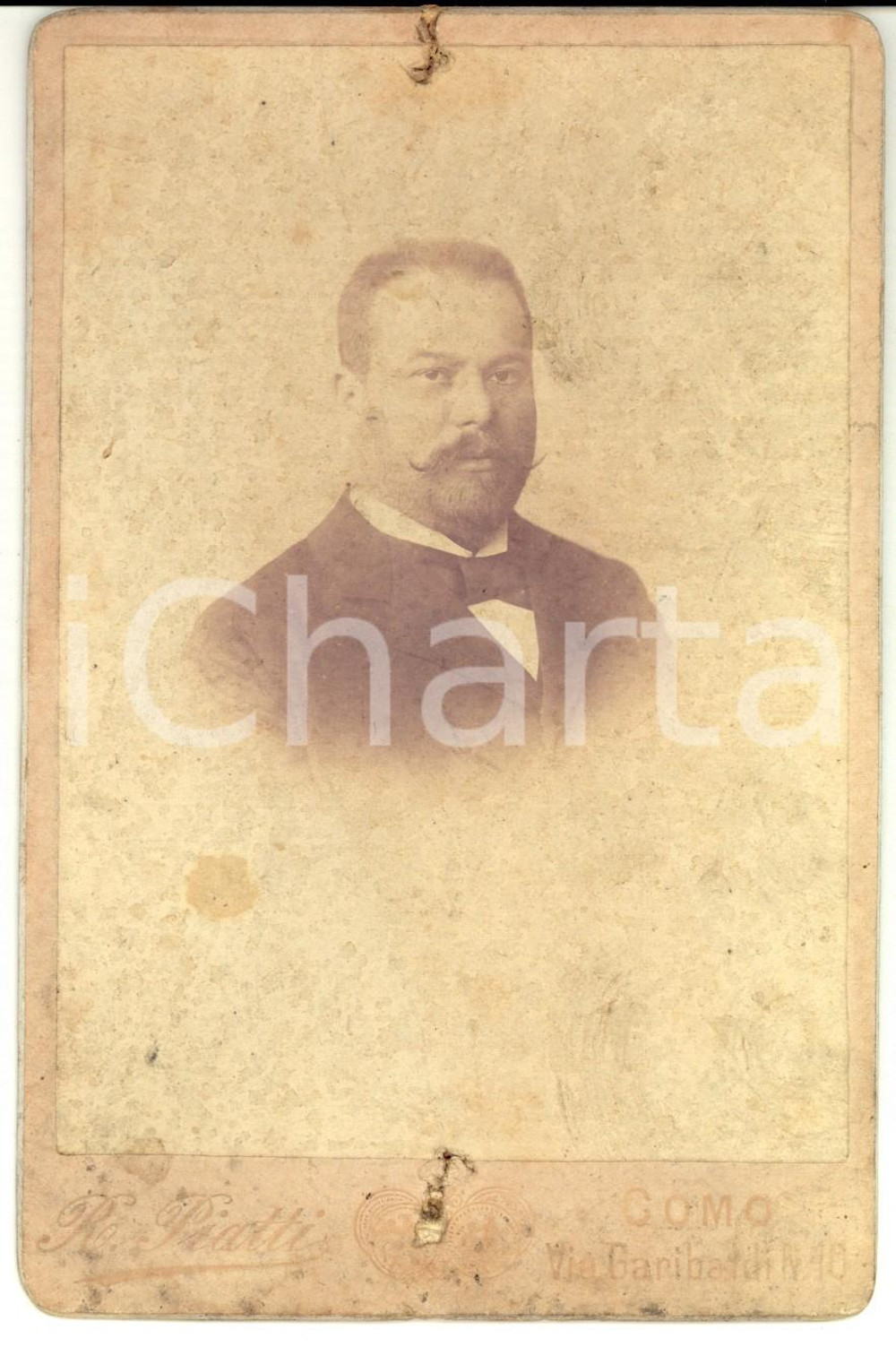 Fotografia d epoca originale 1900 ca COMO Ritratto maschile con cravattino Foto Riccardo PIATTI DANNEGGIATA 1