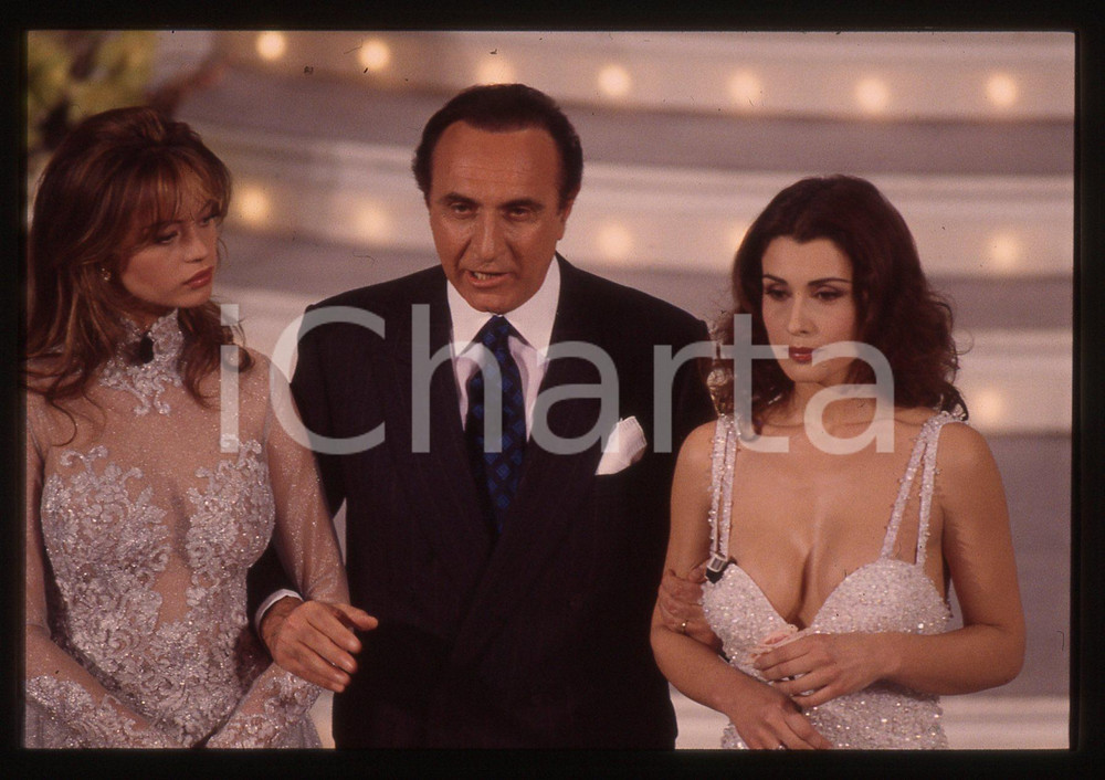 35mm vintage slide*1995 FESTIVAL SANREMO Anna FALCHI Claudia KOLL Pippo BAUDO 30