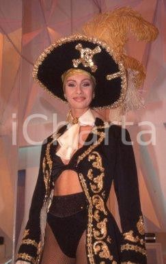 35mm vintage slide* 1995ca RAI Corinne BONUGLIA sul set (2)