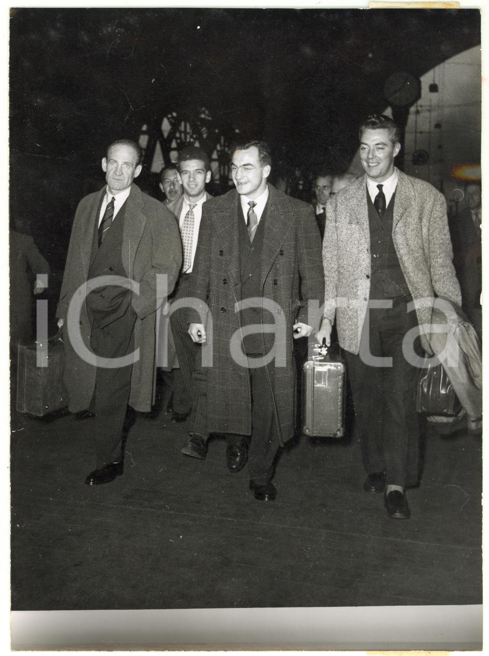 1954 MILANO STAZIONE CENTRALE - BOXE Arrivo del pugile Charles HUMEZ *Foto