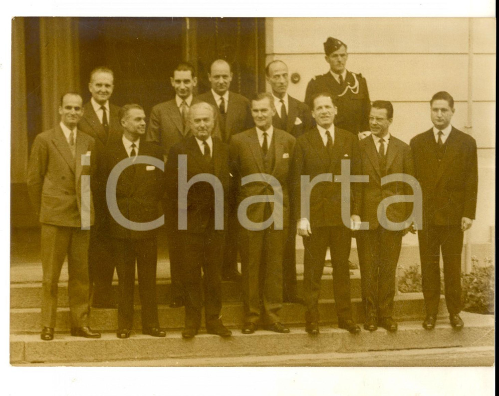 Fotografia d epoca originale 1961 ConfÃ©rence d EVIAN La dÃ©lÃ©gation franÃ§aise avec son chef  Louis JOXE Photo 1