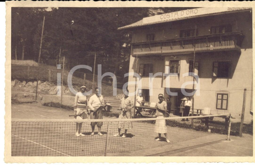 Fotografia d'epoca originale 1930 ca AREA LOMBARDA Giocatori di tennis all'albergo COSTA D'ORO *Foto 9x13 1