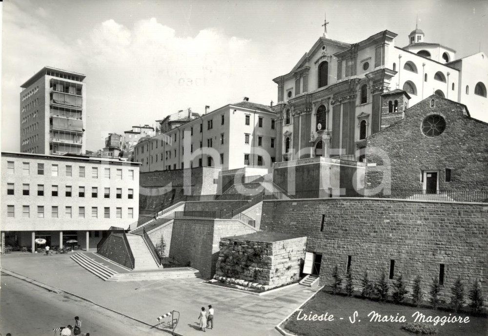 Cartolina originale da collezione 1969 TRIESTE Veduta Chiesa di SANTA MARIA MAGGIORE Cartolina ANIMATA FG VG 1