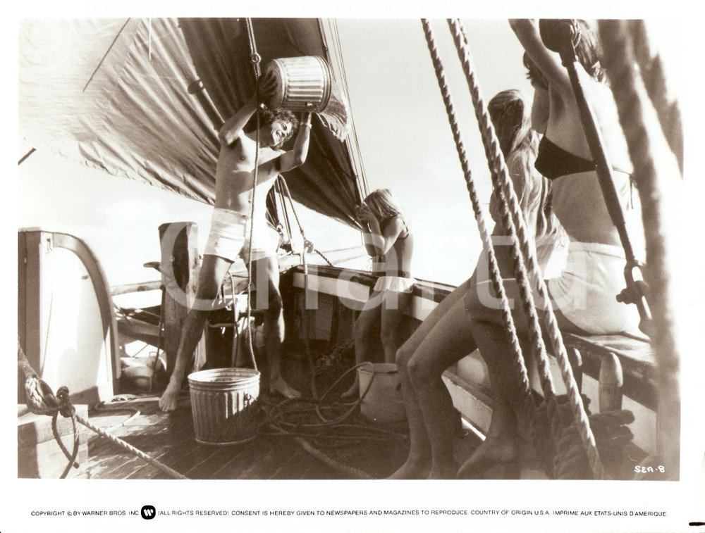Fotografia d epoca originale 1978 THE SEA GYPSIES Robert LOGAN scherza con Shannon SAYLOR Foto di scena 1