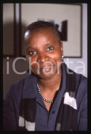 35mm vintage slide* 1995 ca MILAN Singer-songwriter actress Angélique KIDJO (3)