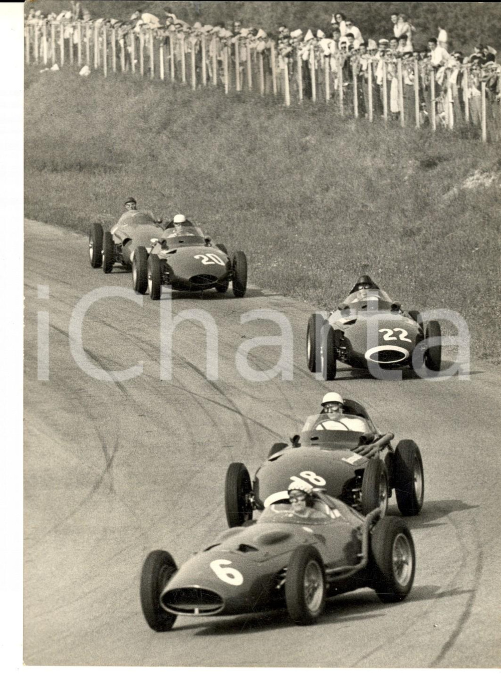 Fotografia d epoca originale 1957 Gran Premio d Italia MONZA FORMULA 1 I piloti durante la gara Foto 13x18 1