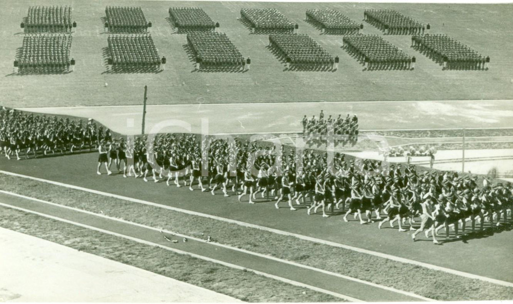 Fotografia d epoca originale 1936 ROMA STADIO DEI PINI Capicenturia campo SANDRO MUSSOLINI Fotomontaggio 1