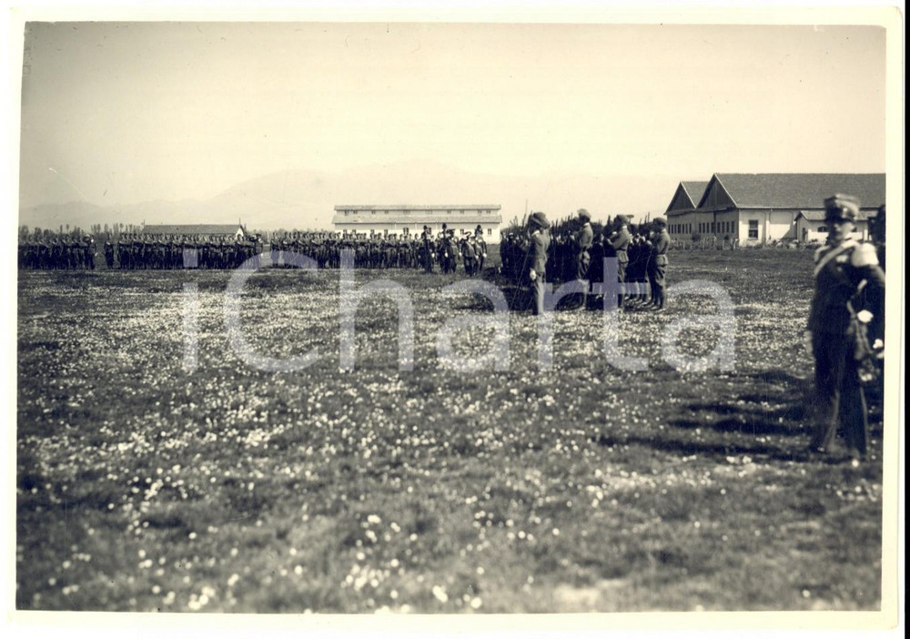 Fotografia d epoca originale 1920 ca REGIO ESERCITO Generale passa in rassegna un reparto Foto 17x12 cm 1
