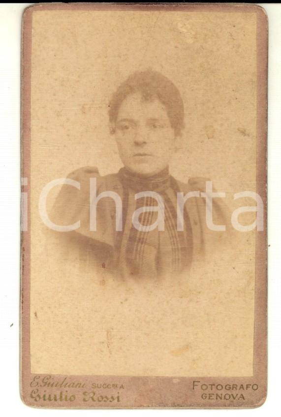 Fotografia d epoca originale 1890 ca GENOVA Donna con abito a righe Foto GIULIANI succ. GIULIO ROSSI CDV 1