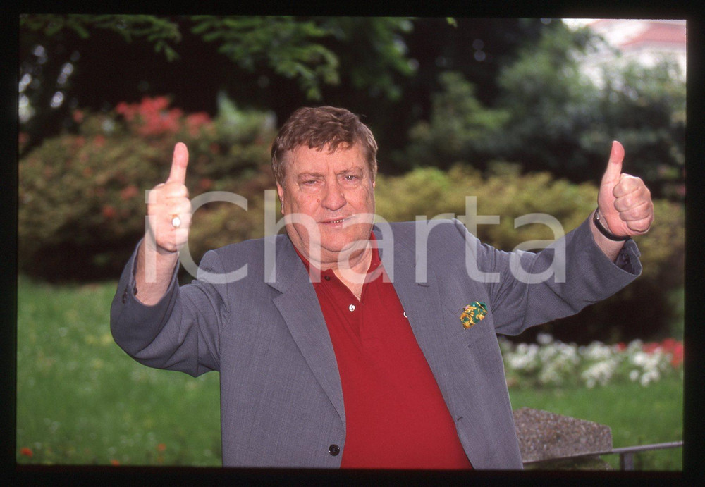 35mm vintage slide* 1995ca ITALIA COSTUME Mario MEROLA Ritratto del cantante (3)