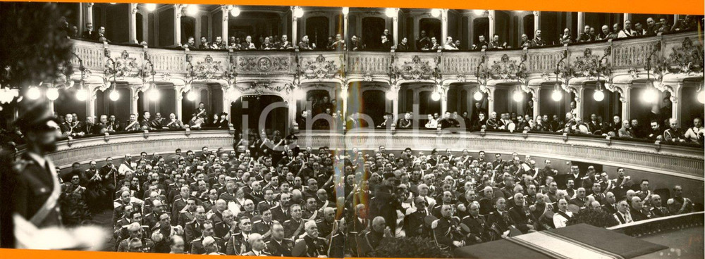 Fotografia d epoca originale 1934 MILANO Ufficiali a Teatro SMERALDO per rapporto principe Umberto di SAVOIA 1