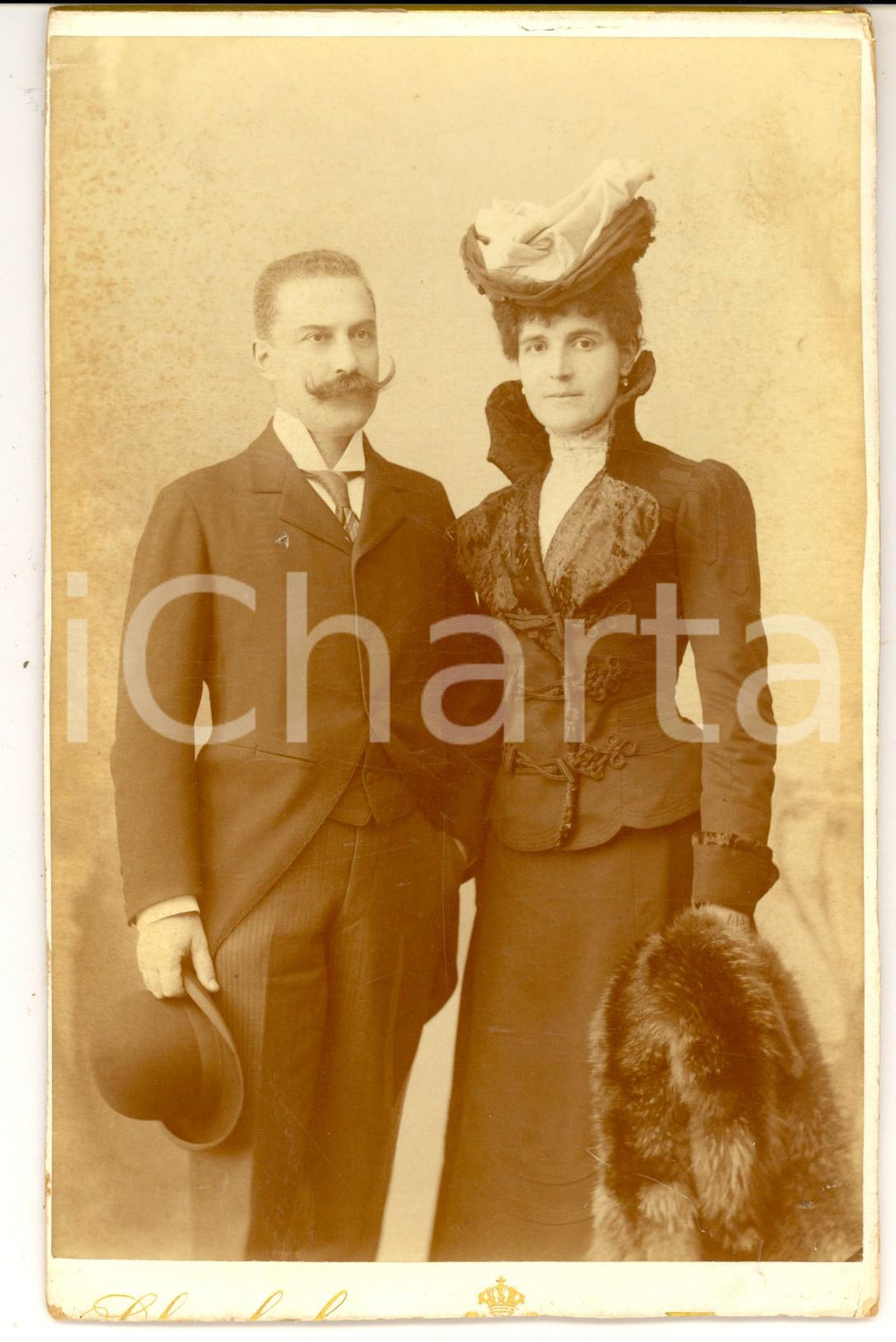 Fotografia d'epoca originale 1900 ca FIRENZE Ritratto di due sposi in abito elegante *Foto SCHEMBOCHE 1