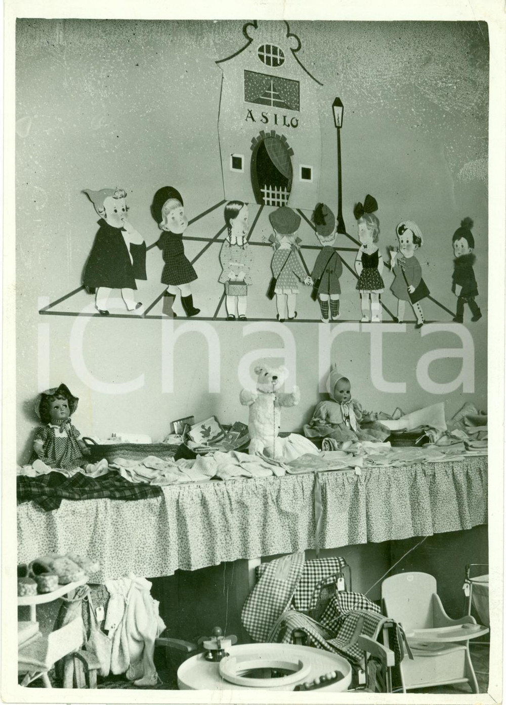 Fotografia d epoca originale 1940 MILANO Giocattoli per la Terza Mostra del Corredino Italiano FOTOGRAFIA 1