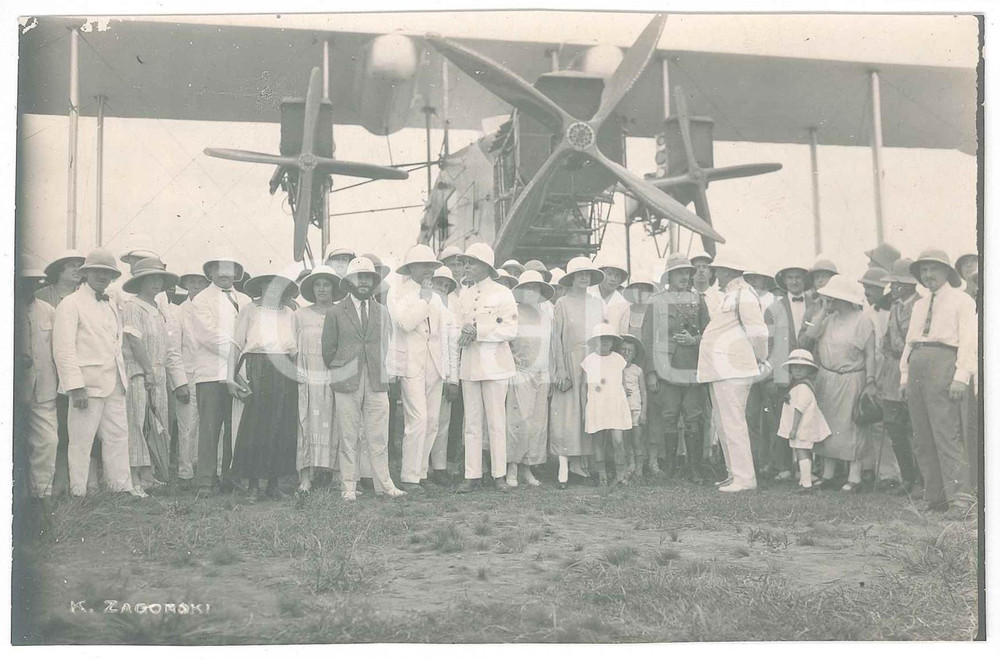 1925 C. ZAGOURSKI - CONGO BELGE - ArrivÃ©e aviateur Edmond THIEFFRY - Postcard  Fotocartolina postale d'epoca, opera del fotografo Casimir Zagourski (Kinshasa, Congo Belge).CONDIZIONI: GFORMATO: 14x9 cm    originale e autentica 1