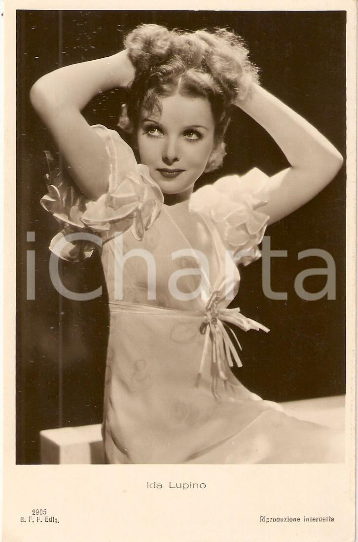 Cartolina originale da collezione 1935 ca CINEMA Actress Ida LUPINO wears nightgown Cartolina FP NV 1