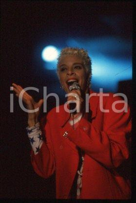 35mm vintage slide* 1989 ca MUSIC Pop singer YAZZ - Yasmin EVANS (19)