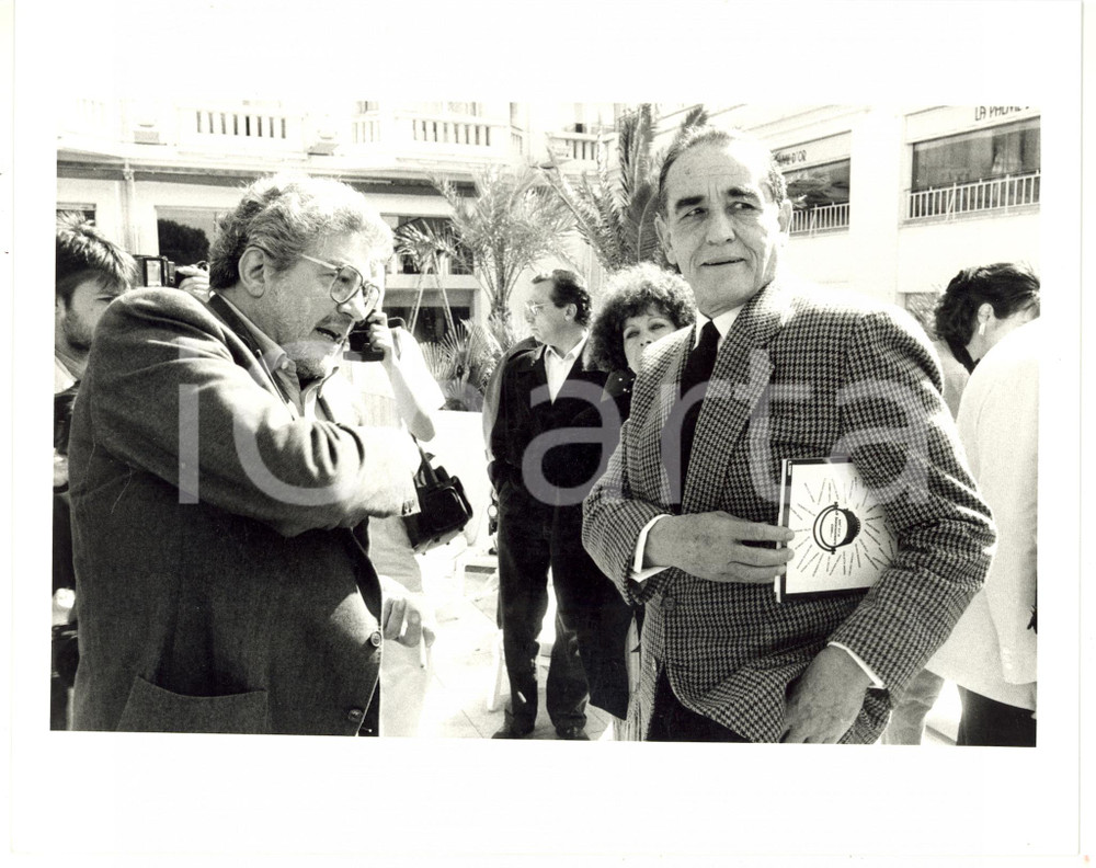 Fotografia d epoca originale 1987 CANNES  FESTIVAL DEL CINEMA Vittorio GASSMAN con Ettore SCOLA Foto 25x20 1