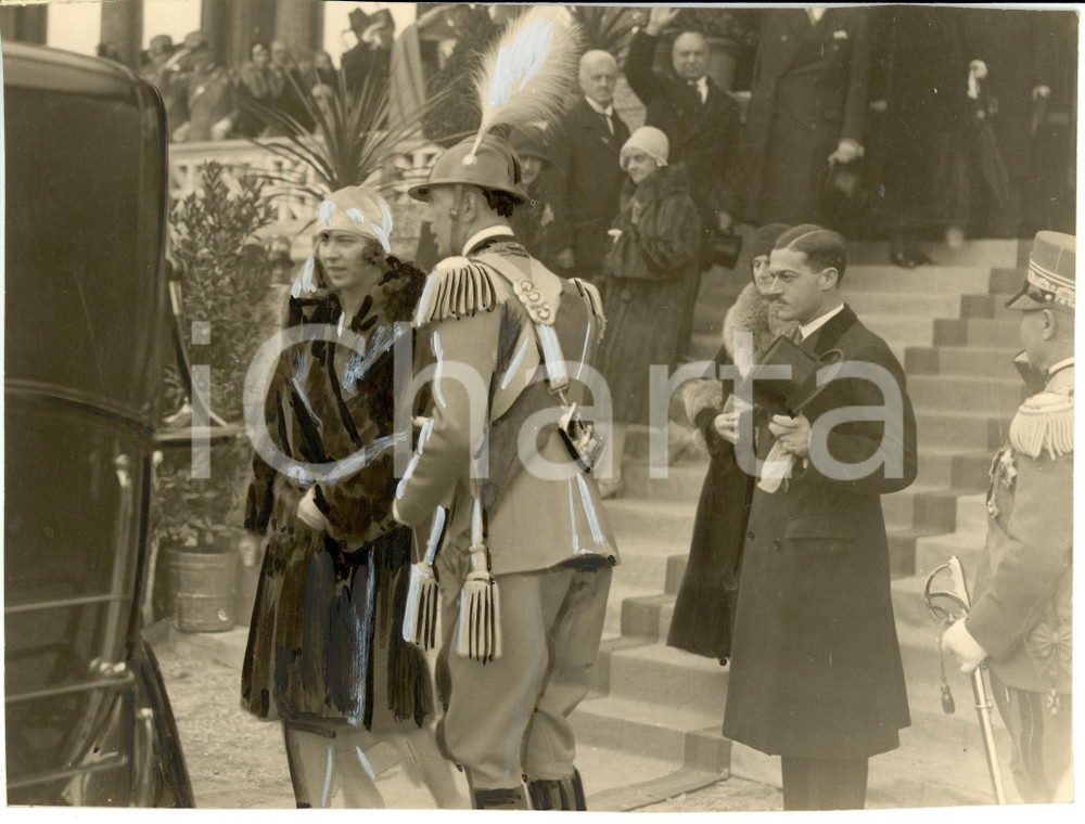 Fotografia d epoca originale 1930 Roma PRINCIPI PIEMONTE lasciano tribuna reale dopo sfilata militare Foto 1