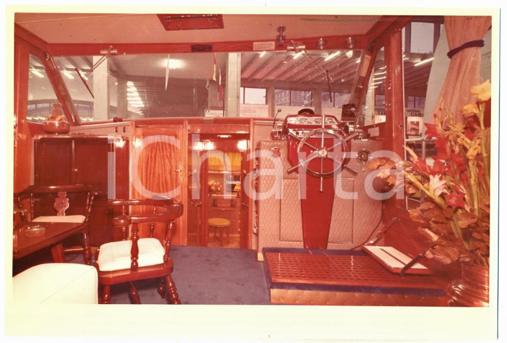 1964 GENOVA SALONE NAUTICO Cantieri navali Chiavari - Yacht PARAGGINA Plancia 2