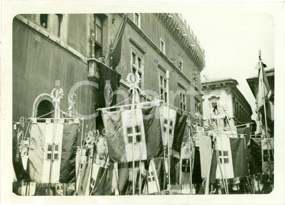 Fotografia d epoca originale 1940 ROMA Grande adunata sindacale davanti al DUCE Palazzo VENEZIA Fotografia 1