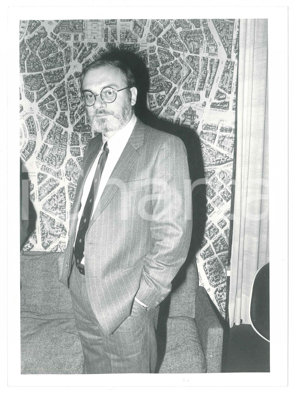 Fotografia d epoca originale 1985 ca MILANO Giornalista Piero OSTELLINO a un evento  Foto 18x24 cm 4 1