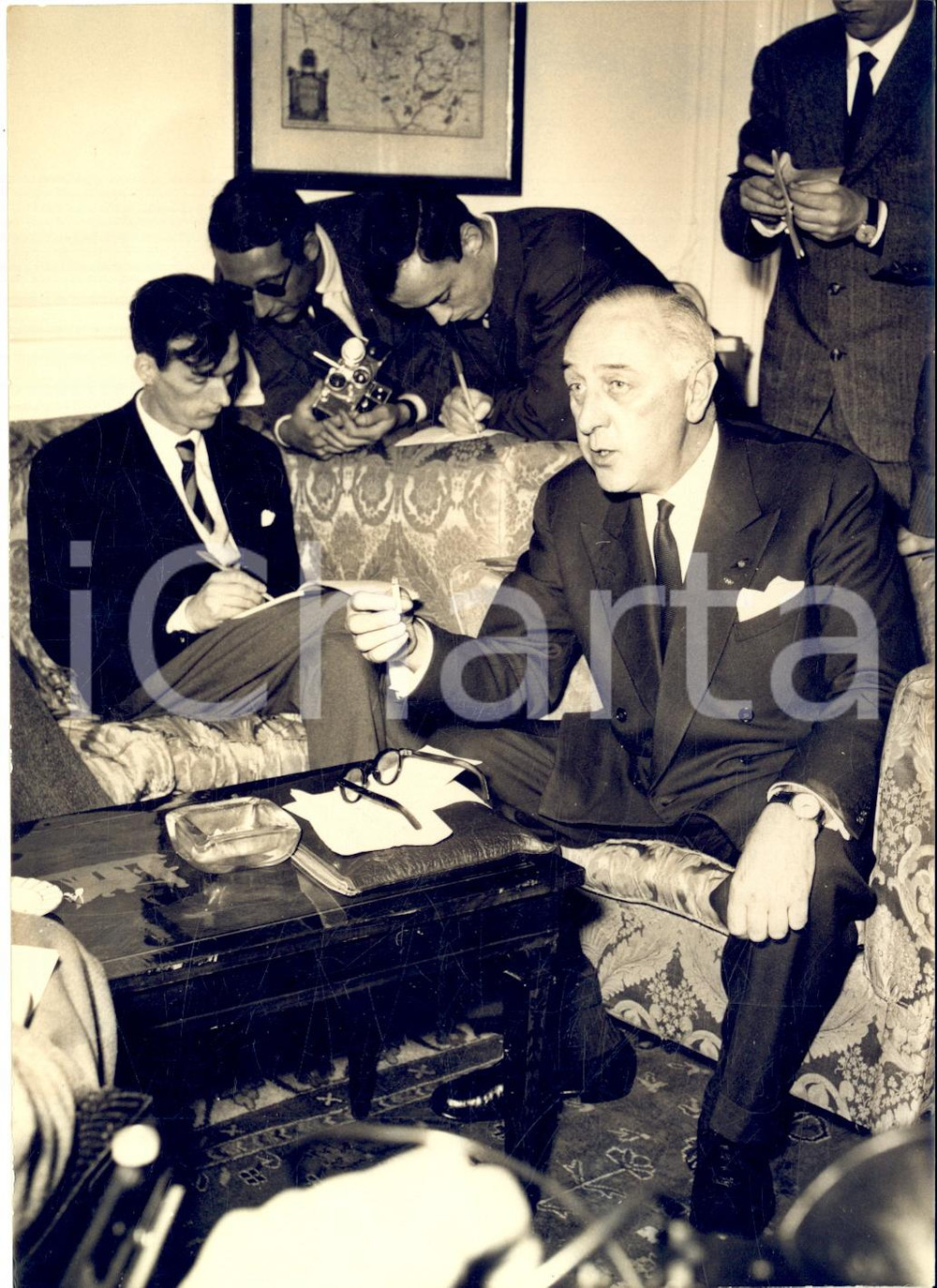 1957 ROMA Otto MAYER cancelliere Comitato Olimpico in conferenza stampa *Foto