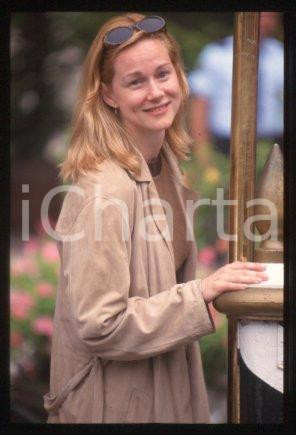 35mm vintage slide* 1998 ca VENICE Film Festival an actress Laura LINNEY (2)