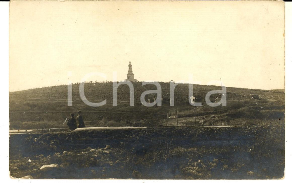 Fotografia d epoca originale 1925 ca REDIPUGLIA Militari presso il Cimitero degli Invitti Foto cartolina 1