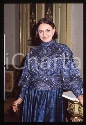 Lucilla MORLACCHI - COSTUME Italian film actress 1995 ca * 35mm vintage slide 15